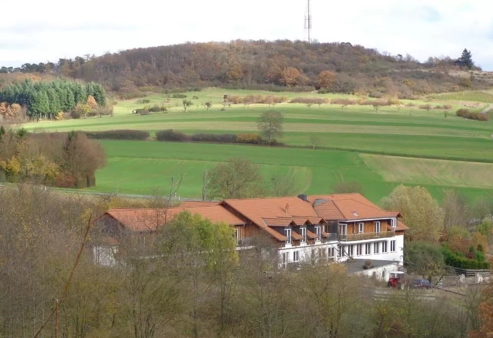 hotel in waldbockelheim.jpg