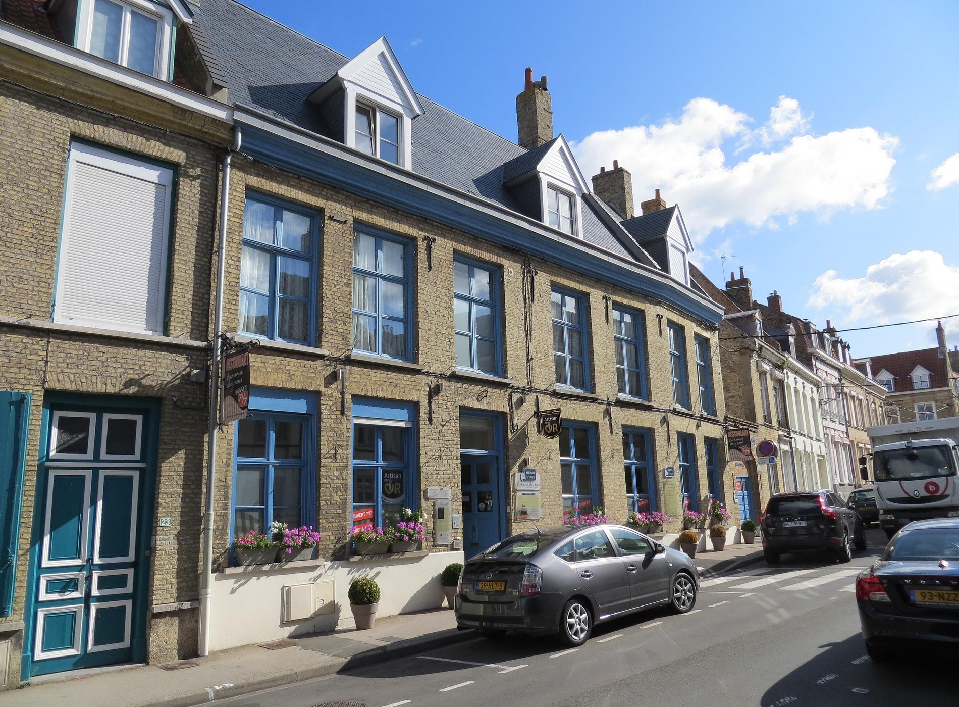 chez nous 1.jpg